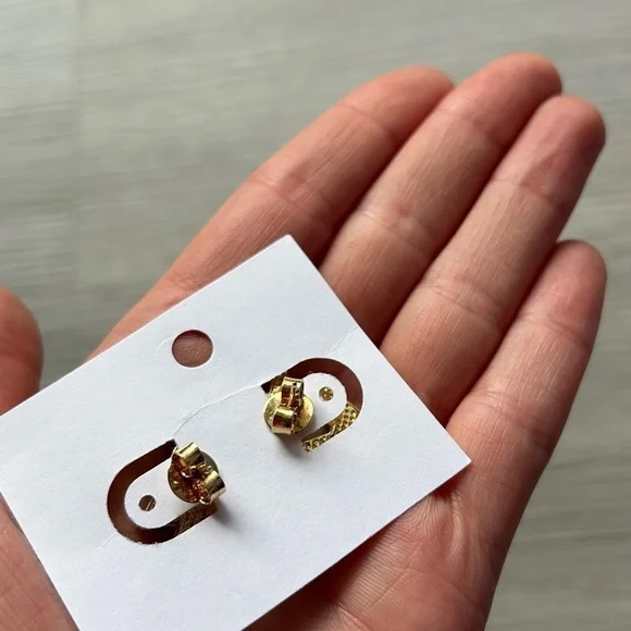 Vintage 80s Style Triangle Earrings With Marble, Gold & Black Detail Women’s - Picture 9 of 9